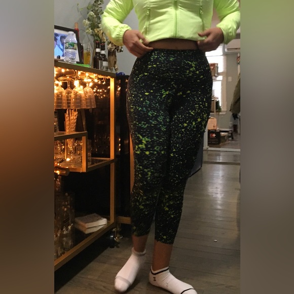 Lululemon ๐ ๐ size 6 - Picture 5 of 10